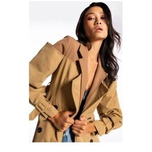 AKIRA Tan trench coat - large